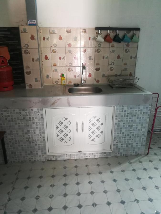 Mae Pon Hostel Khaulak Kültér fotó
